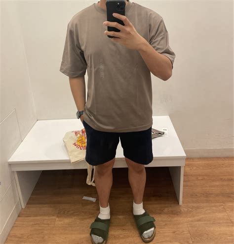 oversized t shirt men reddit.